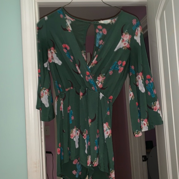 ⭐️boho romper⭐️ - Picture 2 of 3